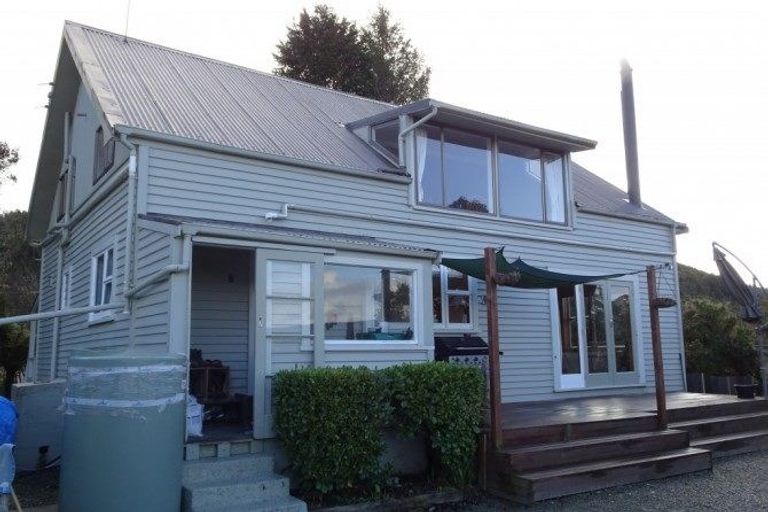 Photo of property in 213 Woodstock-rimu Road, Ruatapu, Hokitika, 7883