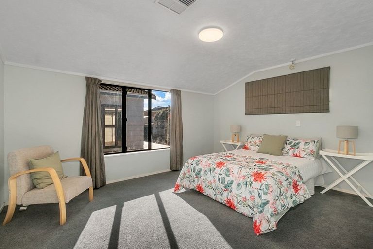 Photo of property in 25 Sunningdale Street, Wattle Downs, Auckland, 2103