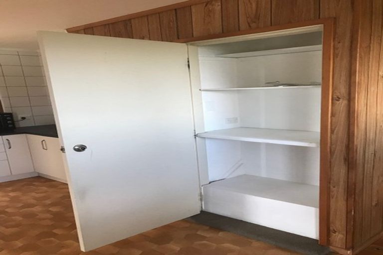 Photo of property in 38 Tree View Avenue, Glenfield, Auckland, 0629