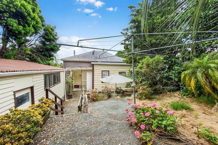 Photo of property in 77 King Street, Hikurangi, 0114