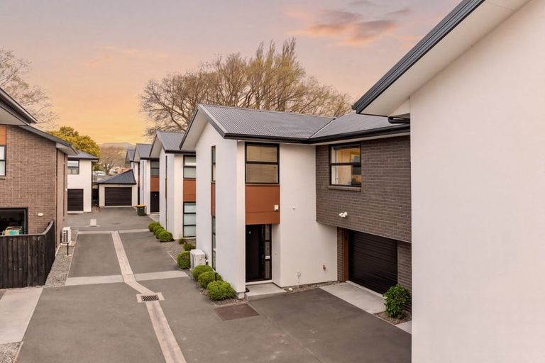 Photo of property in 4 Shingle Lane, Sydenham, Christchurch, 8023