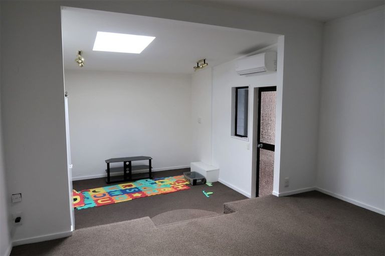 Photo of property in 282 Maungaraki Road, Maungaraki, Lower Hutt, 5010