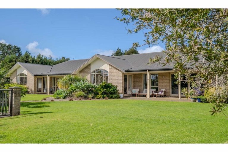 Photo of property in 10 Pickmere Lane, Kerikeri, 0230