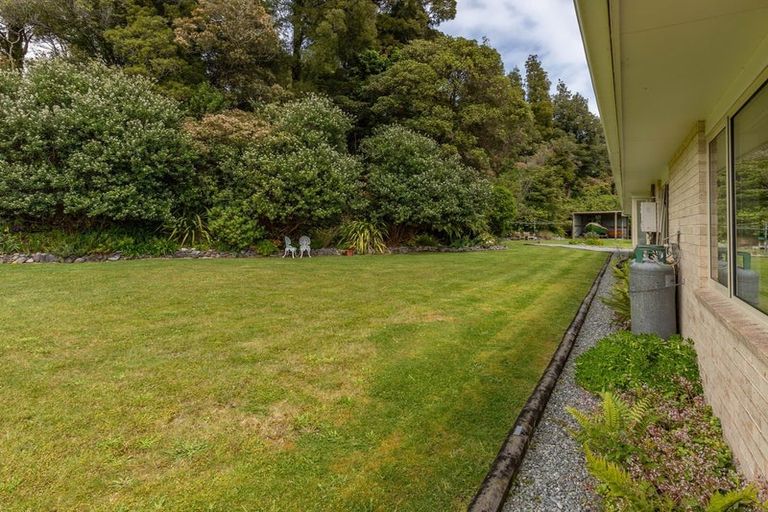 Photo of property in 233 Taramakau Highway, Kumara Junction, Kumara, 7875