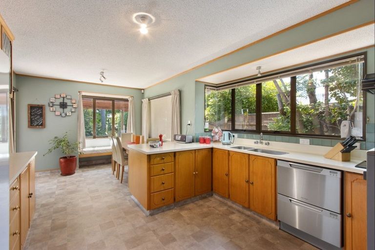 Photo of property in 29 Roskilda Crescent, Taradale, Napier, 4112