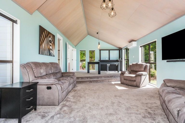 Photo of property in 31 Seddon Street, Waikanae, 5036