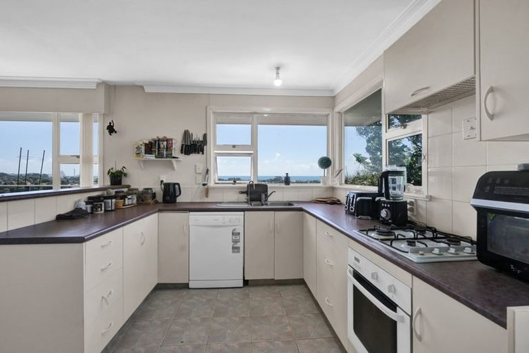 Photo of property in 5 Hillcrest Street, Glen Avon, New Plymouth, 4312