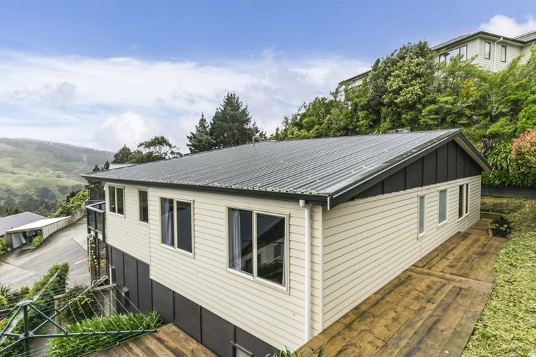 Photo of property in 16b Buccaneer Place, Grenada Village, Wellington, 6037