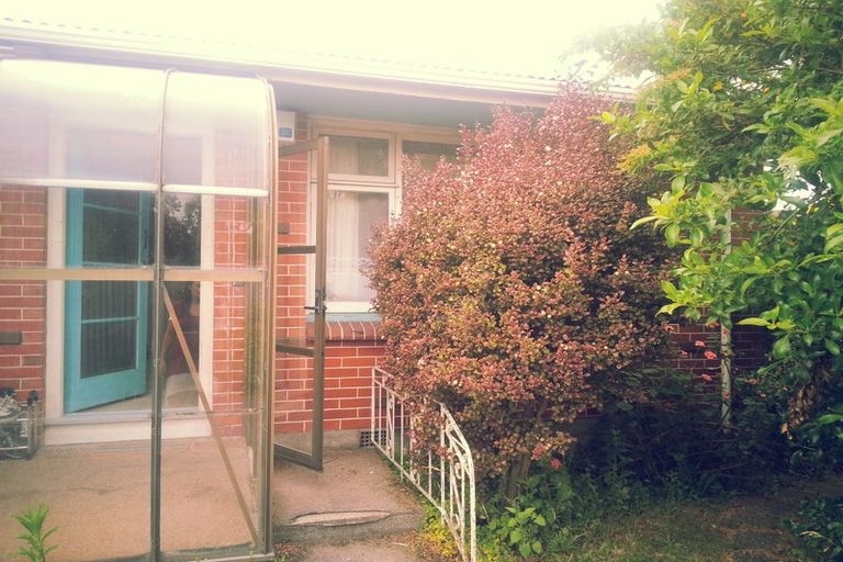 Photo of property in 2/10 Straven Road, Riccarton, Christchurch, 8011