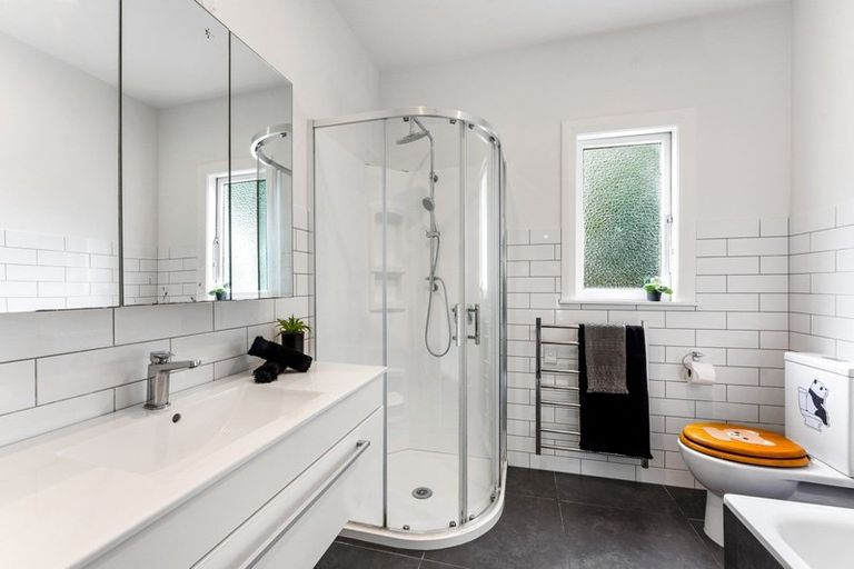 Photo of property in 7 Moa Street, Alicetown, Lower Hutt, 5010