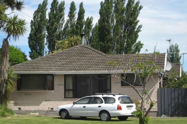 Photo of property in 90 Daniels Road, Redwood, Christchurch, 8051