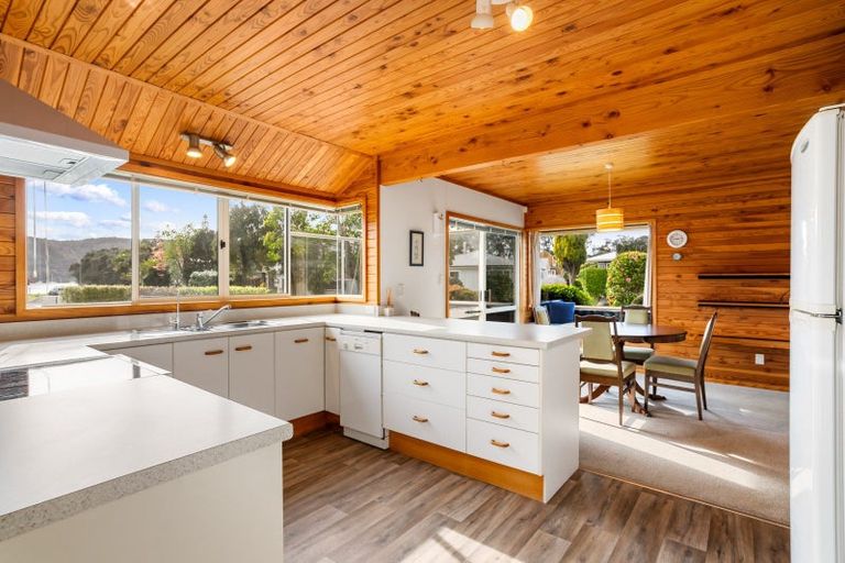 Photo of property in 104 Moana Anu Anu Avenue, Whangamata, 3620