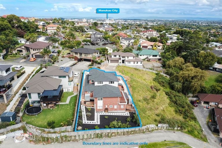 Photo of property in 23 Bartells Drive, Goodwood Heights, Auckland, 2105