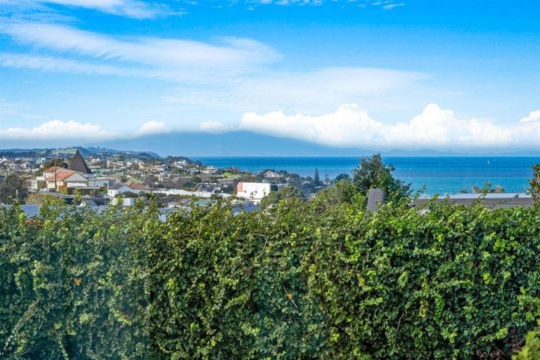 Photo of property in 69 Wade River Road, Stanmore Bay, Whangaparaoa, 0932