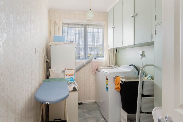 Photo of property in 43 Ngamotu Road, Hilltop, Taupo, 3330