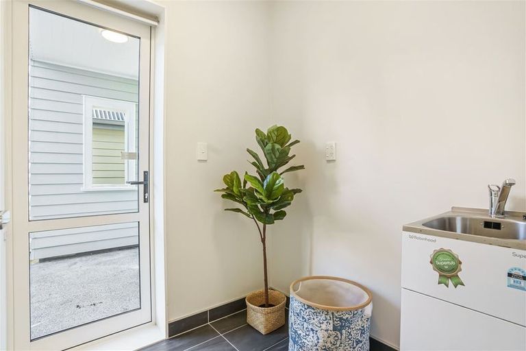 Photo of property in 3 Bellbird Street, Papakura, 2110