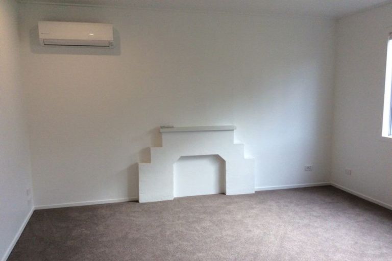 Photo of property in 28 Victoria Road, Mount Maunganui, 3116