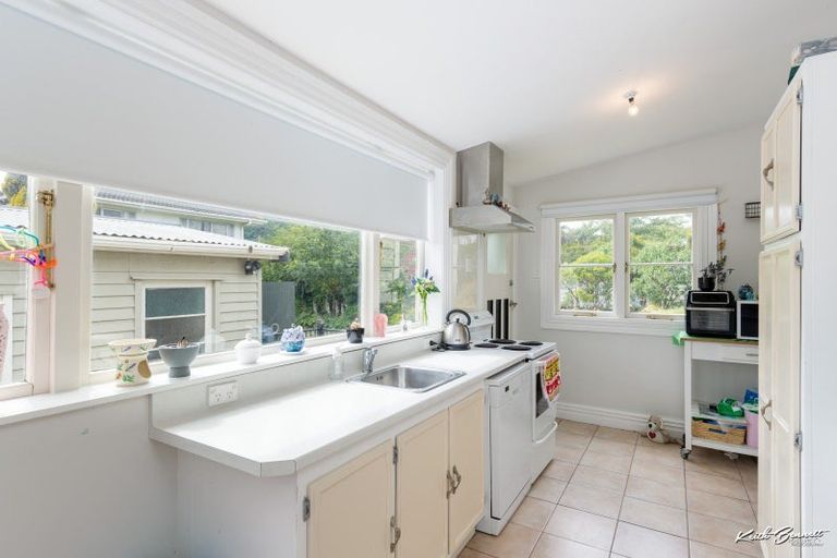 Photo of property in 59 York Street, Moera, Lower Hutt, 5010