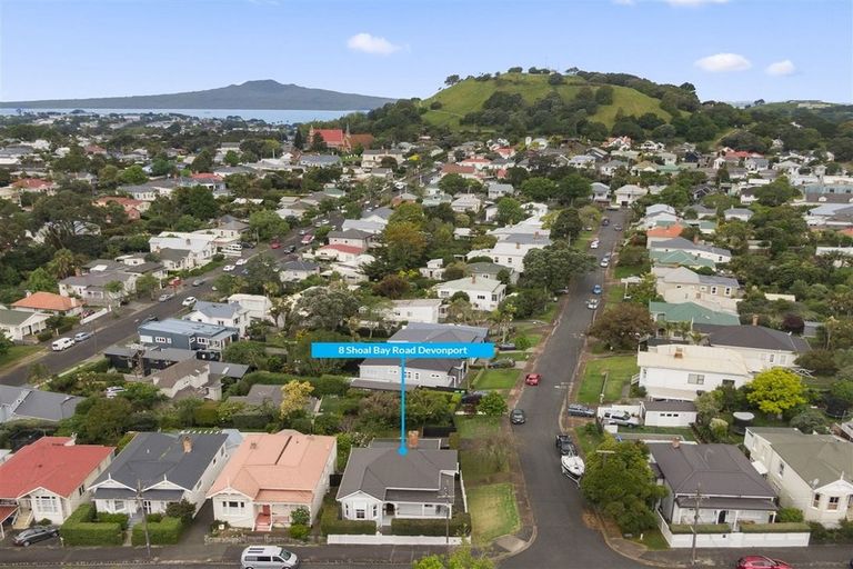 Photo of property in 8 Shoal Bay Road, Devonport, Auckland, 0624