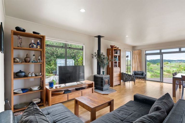 Photo of property in 127d Oruawharo Road, Topuni, Wellsford, 0975