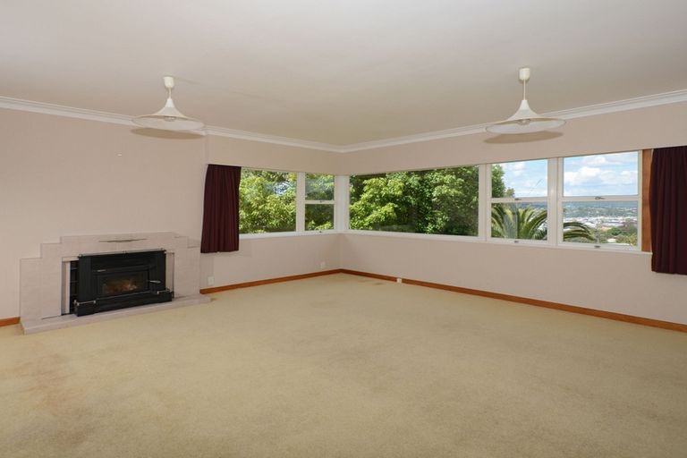 Photo of property in 2 Paratai Crescent, Woodhill, Whangarei, 0110