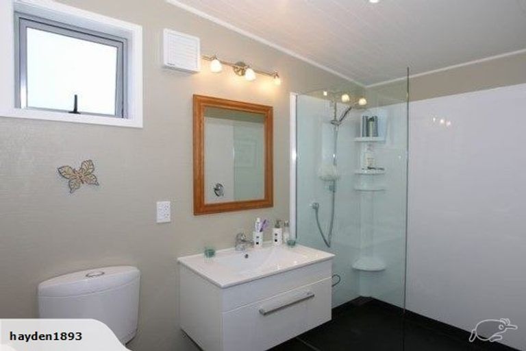 Photo of property in 56 New York Street, Martinborough, 5711