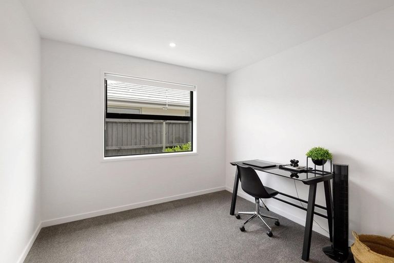 Photo of property in 6 Maka Lane, Halswell, Christchurch, 8025