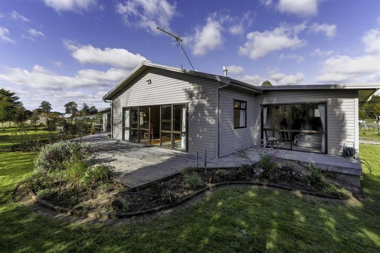 Photo of property in 6 Mauku Street, Mamaku, 3020