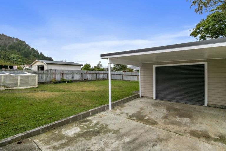 Photo of property in 24 Castlerea Street, Wainuiomata, Lower Hutt, 5014