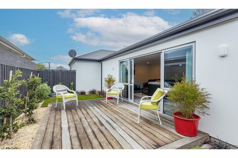 Photo of property in 2/36 Shirley Road, Richmond, Christchurch, 8013