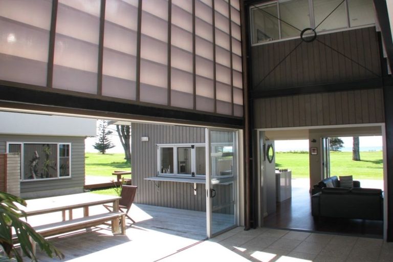 Photo of property in 160 Sands Crescent, Matarangi, Whitianga, 3592