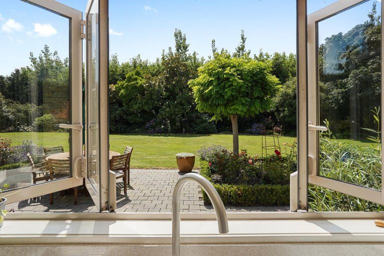 Photo of property in 389 Marshs Road, Halswell, Christchurch, 8025