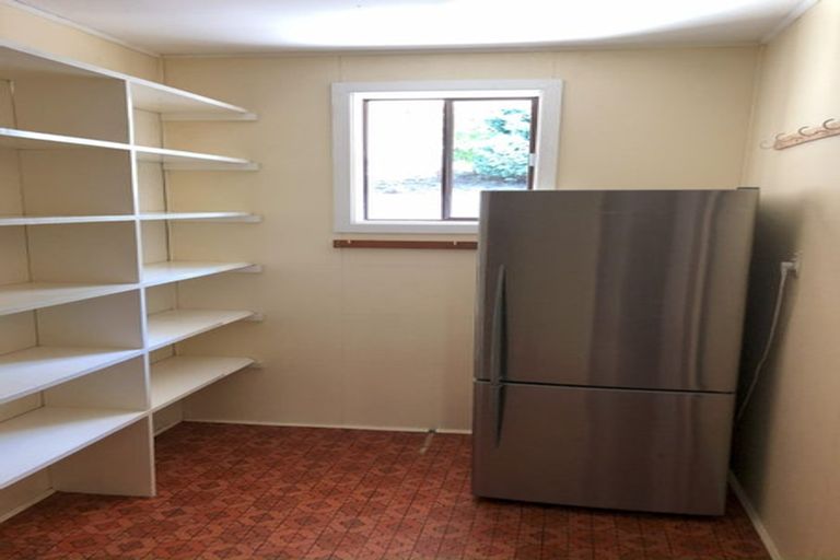 Photo of property in 10 Iona Street, Lawrence, 9532