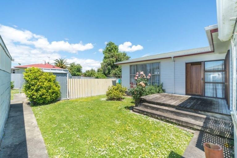 Photo of property in 6 Tern Place, Hokowhitu, Palmerston North, 4410