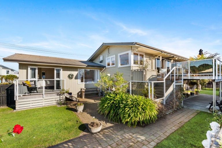 Photo of property in 35 Charles Street, Westshore, Napier, 4110
