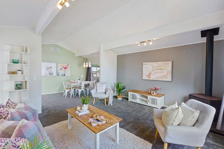 Photo of property in 103 Leinster Avenue, Raumati South, Paraparaumu, 5032