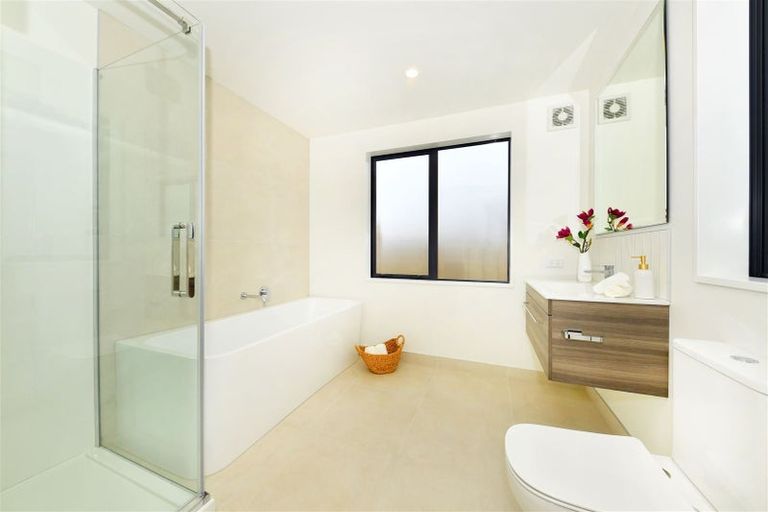 Photo of property in 24 Cork Street, Martinborough, 5711