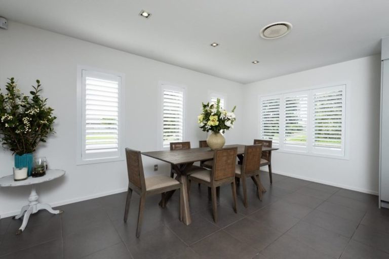 Photo of property in 2 Lamia Grove, Papamoa Beach, Papamoa, 3118