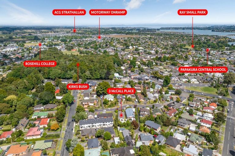 Photo of property in 3 Mccall Place, Opaheke, Papakura, 2113