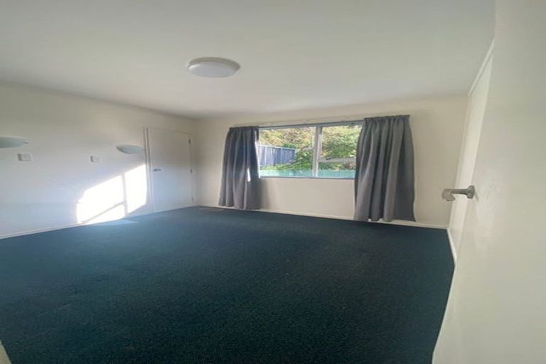 Photo of property in 30 Postgate Drive, Whitby, Porirua, 5024