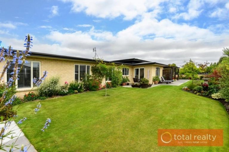 Photo of property in 25 Eaglesome Avenue, Aidanfield, Christchurch, 8025