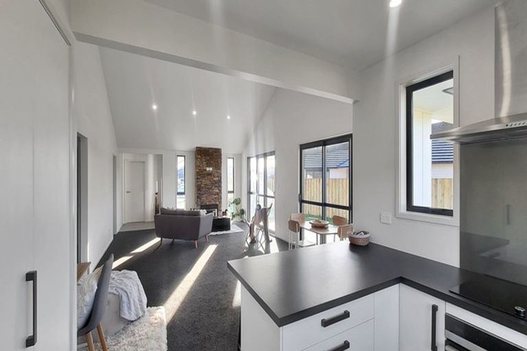 Photo of property in 30 Oldfield Lane, Marton, 4710