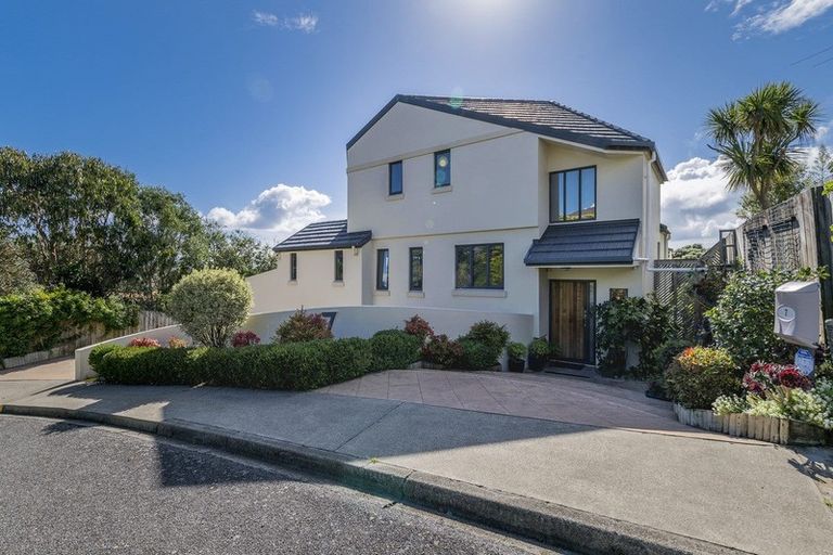 Photo of property in 7 Sunset Terrace, Waikanae Beach, Waikanae, 5036