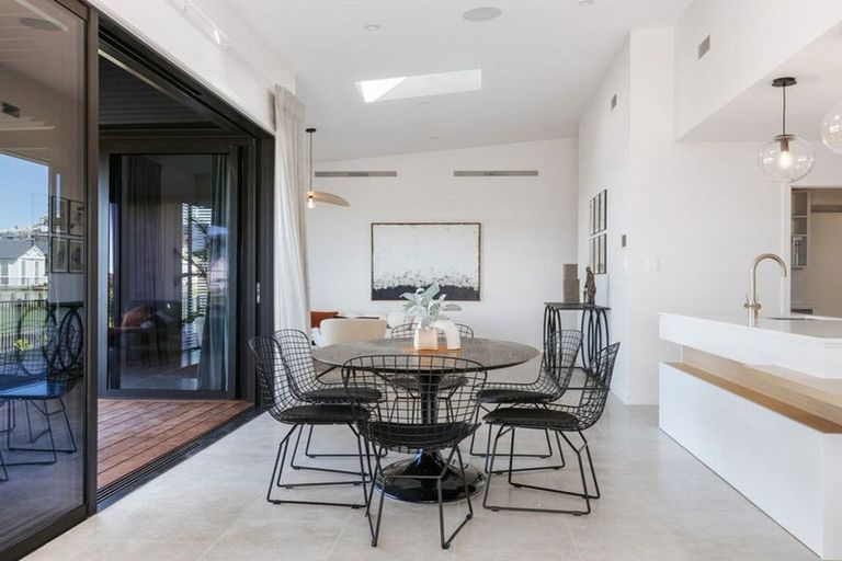 Photo of property in 19 Ridge Drive, Omokoroa, 3114