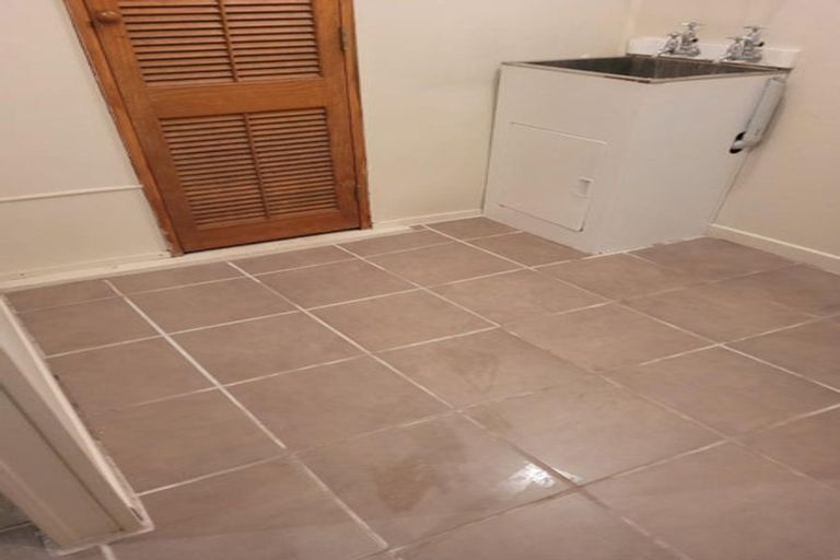 Photo of property in 264 Tukapa Street, Hurdon, New Plymouth, 4310