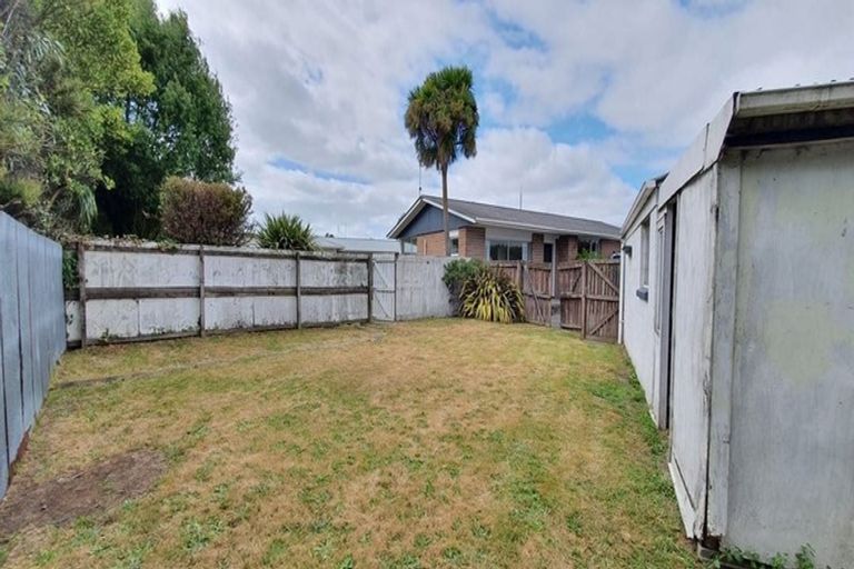 Photo of property in 21 Besant Place, Avondale, Christchurch, 8061