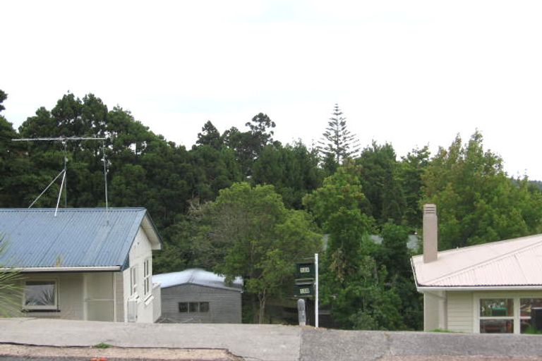 Photo of property in 1/12 Beswick Place, Birkdale, Auckland, 0626