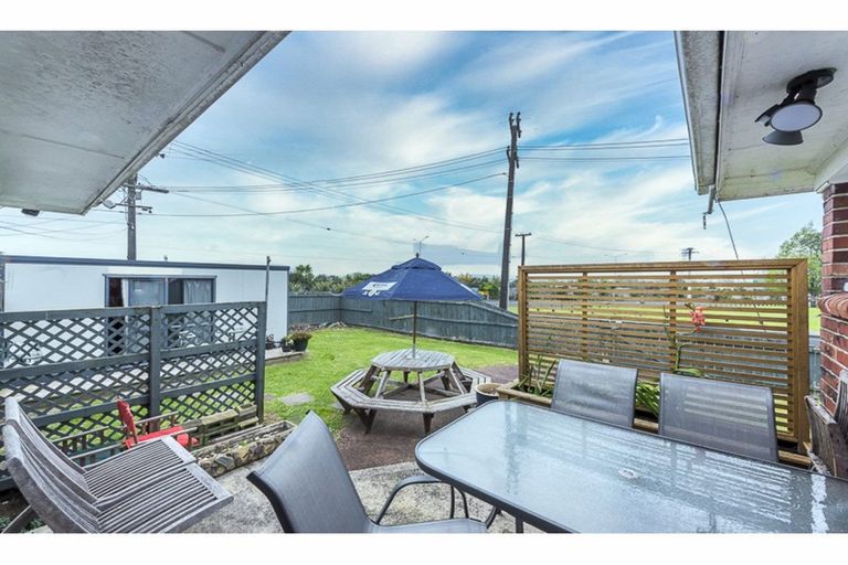 Photo of property in 1/88 Mcannalley Street, Manurewa East, Auckland, 2102