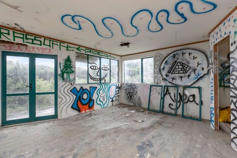 Photo of property in 112 Lone Kauri Road, Karekare, New Lynn, 0772