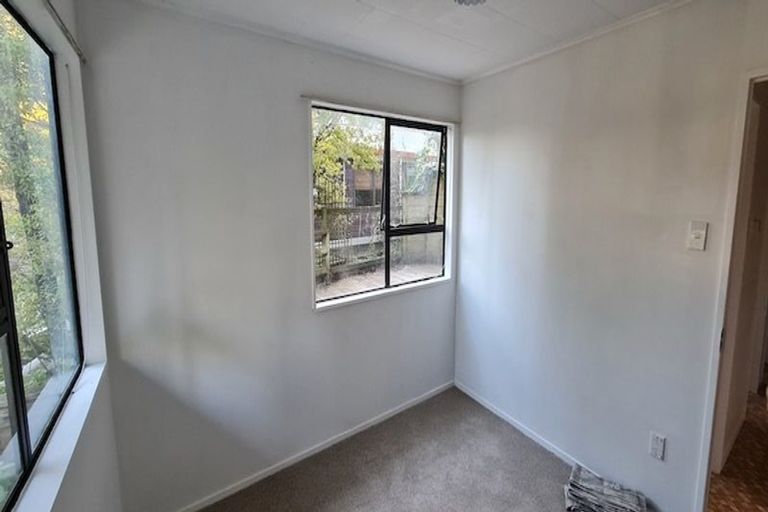 Photo of property in 61 Viewmont Drive, Harbour View, Lower Hutt, 5010
